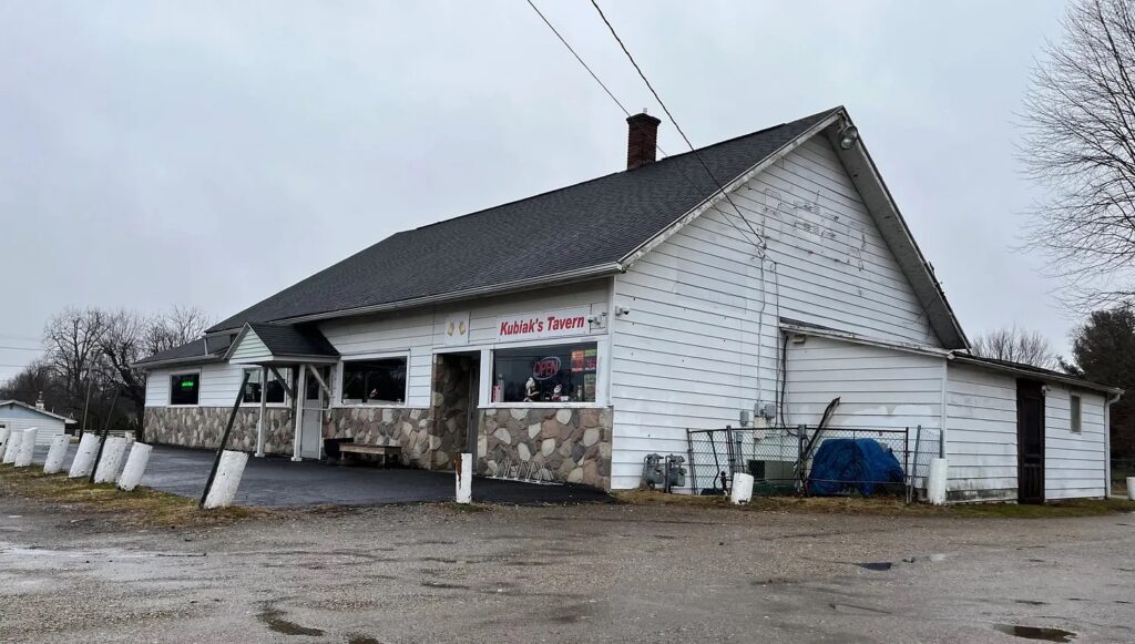 Kubiak's Tavern in Mishawaka, Michigan close to the University of Notre Dame.  Biography of Dr. Anthony J. Carbone.